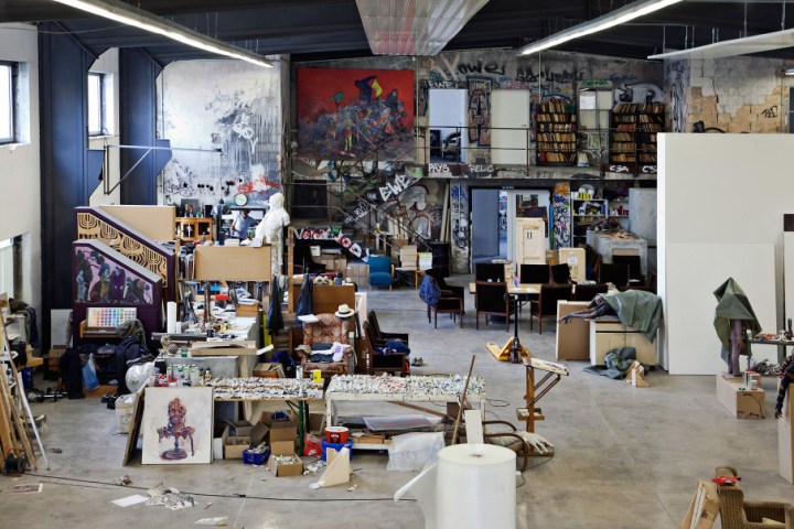 The exhibition Ngorongoro at Berlin Gallery Weekend, initiated by the artists Christian Achenbach, Jonas Burgert, Zhivago Duncan, Andreas Golder, John Isaacs and David Nicholson. Courtesy of StillinBerlin.de, credit: Heiko Laschitzki